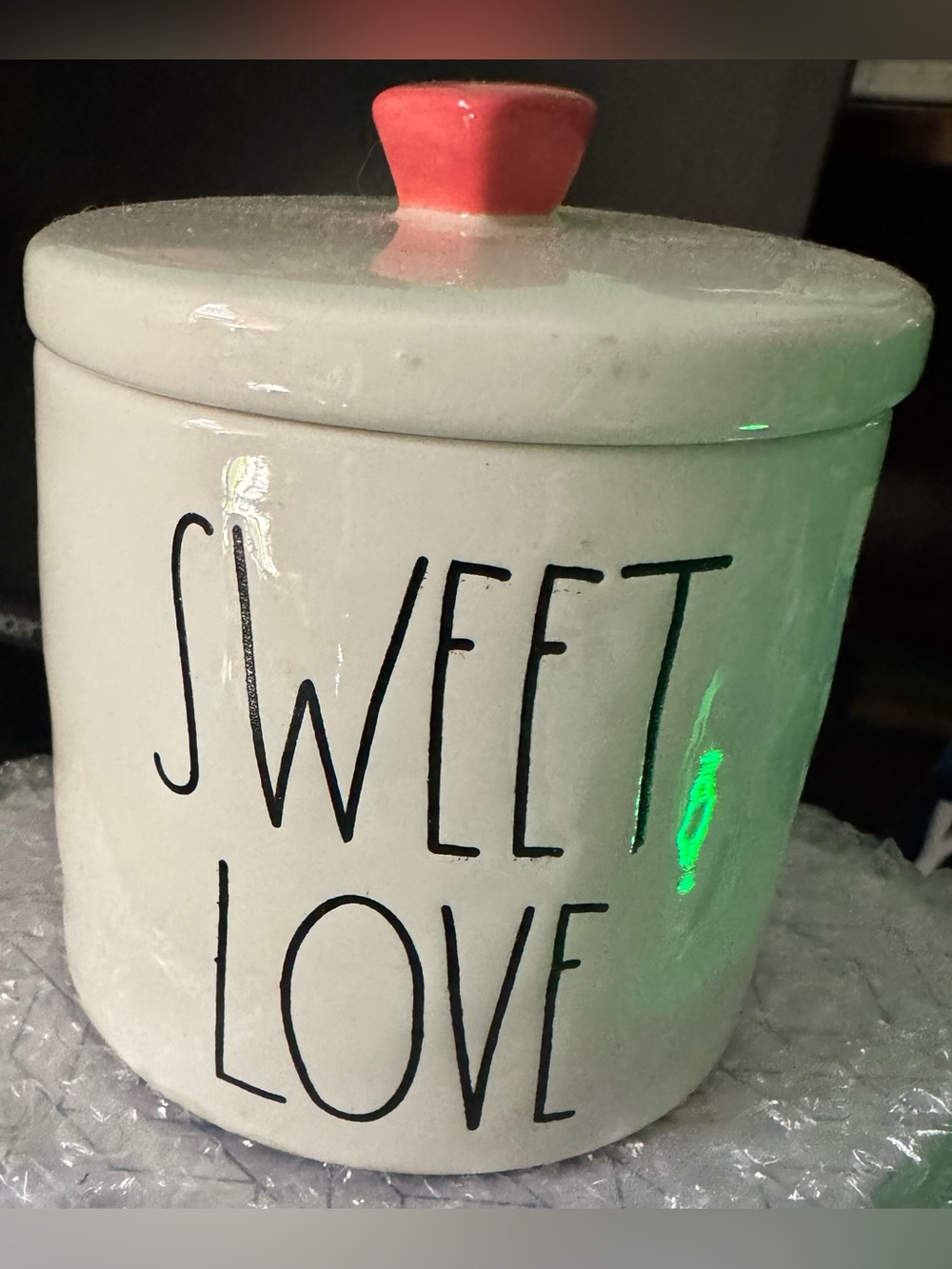 RAE DUNN SWEET LOVE 💕 ceramic CANISTER 8 inches tall, never used FLAWLESS !!!
